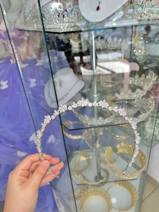 Tiara de zirconias plata